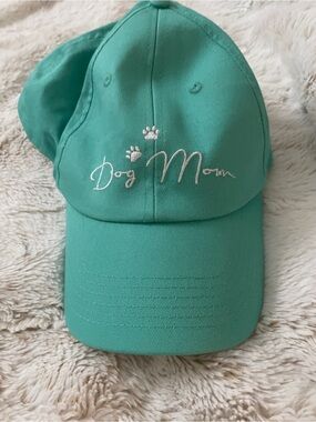 100 percent cotton dog mom embroidered hat